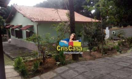 Casa 3 quartos, estilo casa de campo, na entrada de Rio das Ostras