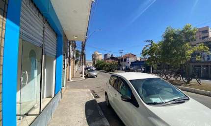 Loja para alugar, 45 m² por R$ 2.260,39/mês - Centro - Macaé/RJ
