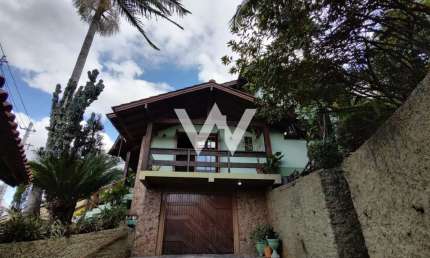 Casa com 2 quartos para alugar no Guarani, Novo Hamburgo  por R$ 5.500