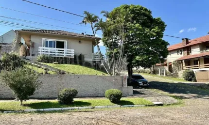 Casa com 4 quartos à venda na Rua São Vicente, --, Ideal, Novo Hamburgo por R$ 970.000
