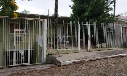 Casa com 3 quartos à venda no Guarani, Novo Hamburgo  por R$ 477.000