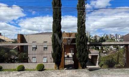 Casa com 4 quartos à venda na Vila Nova, Novo Hamburgo  por R$ 1.300.000