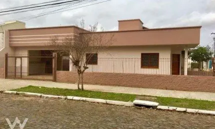 Casa com 2 quartos à venda na Rua Tiradentes, --, Industrial, Novo Hamburgo por R$ 413.000