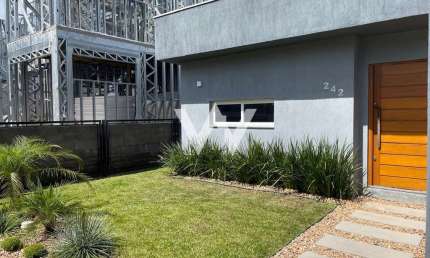 Casa com 3 quartos à venda na Primavera, Dois Irmãos  por R$ 715.000