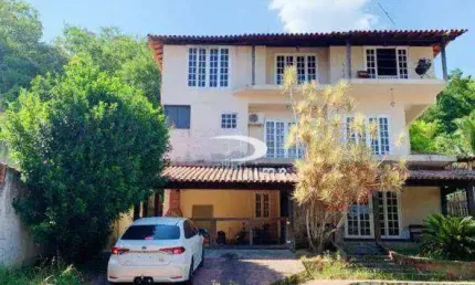 Casa com 6 dormitórios à venda, 520 m² por R$ 850.000,00 - Itaipu - Niterói/RJ