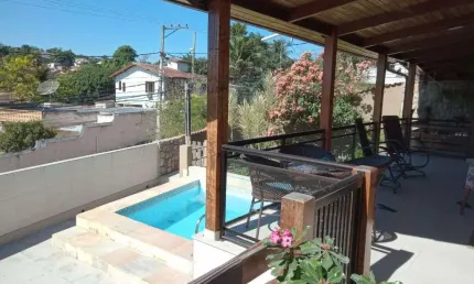 Casa com 4 dormitórios à venda, 190 m² por R$ 850.000,00 - Maria Paula - Niterói/RJ