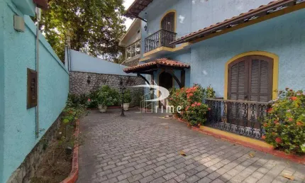 Casa com 3 dormitórios à venda, 246 m² por R$ 1.315.000,00 - São Francisco - Niterói/RJ