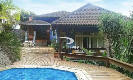Casa com 3 dormitórios à venda, 520 m² por R$ 1.900.000,00 - Itaipu - Niterói/RJ