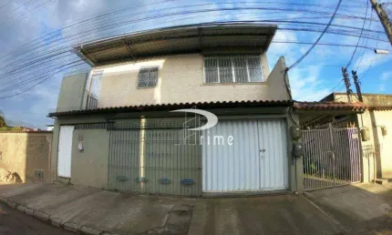 Casa com 3 dormitórios à venda, 300 m² por R$ 318.000,00 - Trindade - São Gonçalo/RJ