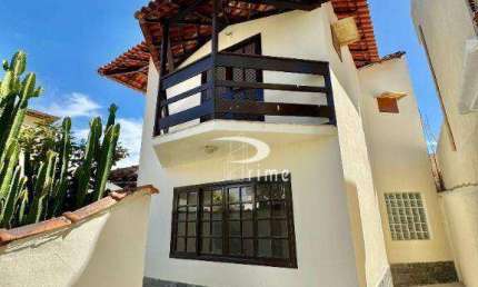 Casa com 3 dormitórios para alugar por R$ 3.678,38/mês - Itaipu - Niterói/RJ