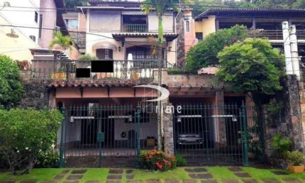 Casa com 5 dormitórios à venda, 491 m² por R$ 1.690.000,00 - Camboinhas - Niterói/RJ