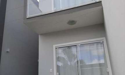 Sobrado para Locação em Balneário Piçarras, Itacolomi, 2 dormitórios, 2 suítes, 3 banheiros, 2 vagas