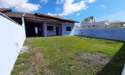 Casa para Venda em Balneário Piçarras, Itacolomi, 3 dormitórios, 1 suíte, 3 banheiros, 2 vagas