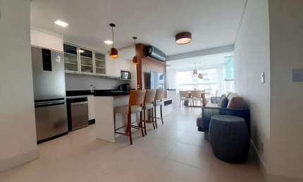 Apartamento para Temporada em Balneário Piçarras, Itacolomi, 3 dormitórios, 1 suíte, 1 banheiro, 1 vaga