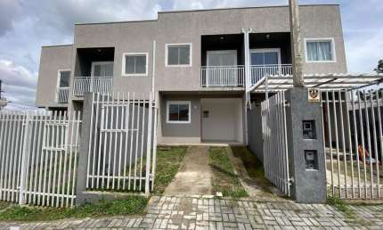 Casa com 2 quartos à venda na Rua Jornalista Silvino Alves Batista, 200, Tatuquara, Curitiba por R$ 300.000