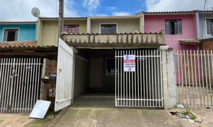 Casa com 2 quartos à venda na Travessa Caramboleira, 33, Eucaliptos, Fazenda Rio Grande por R$ 190.000