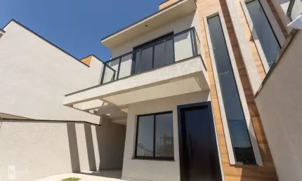 Casa com 3 quartos à venda na Rua Juarez Antônio Bittencourt, 20, Atuba, Curitiba por R$ 675.000