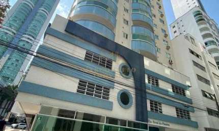 Apartamento à venda no bairro Pioneiros - Balneário Camboriú/SC
