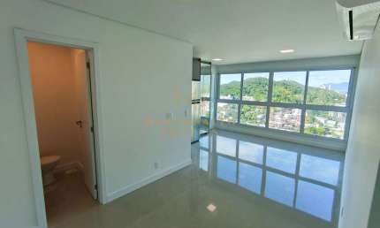 Apartamento com 2 quartos para alugar na Avenida Osvaldo Reis, 3385, Praia Brava, Itajaí