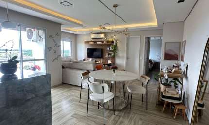 Apartamento de Alto Padrão | 1 Suíte | Vista Livre | 17º Andar