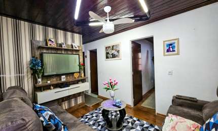 Casa com Quintal Amplo à Venda em Bauru | 200m² de Terreno com Potencial para Área Gourmet ou Piscina