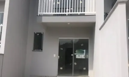 Sobrado geminado no centro da águas claras de 2 suites