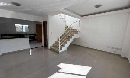Casa com 3 quartos para alugar na Avenida Santa Cruz do Areao, Vila Areao, Taubaté
