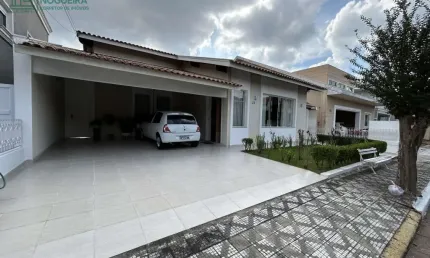 Casa com 5 quartos à venda no Jardim Santa Clara, Taubaté 