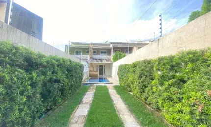 Casa com 3 dormitórios à venda, 115 m² por R$ 370.000,00 - Lagoa Redonda - Fortaleza/CE