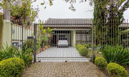 Casa para Venda em Curitiba, São Braz, 3 dormitórios, 1 suíte, 3 banheiros, 4 vagas