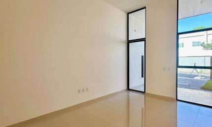 Casa para venda possui 118 metros quadrados com 4 quartos em Messejana - Fortaleza - CE