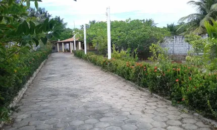 Vende- se Casa de Praia de 03 Quartos com Terreno de 940m² em Sabiaguaba. Fortaleza-CE