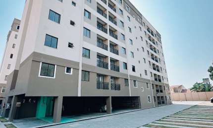 Apartamento de 02 quartos com suíte e varanda no Passaré!!!
