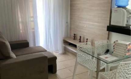 Apartamento à venda em Messejana  Condomínio Forte Iracema com móveis projetados