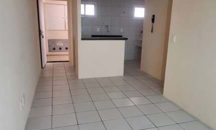 Apartamento com 2 quartos para alugar na Rua Guilherme Rocha, 1299, Centro, Fortaleza