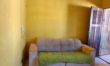 VENDE- SE APTO COM 02 QUARTOS NO BAIRRO EDSON QUEIROZ