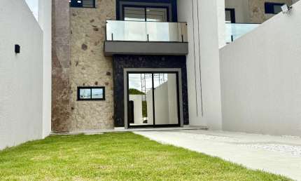 VENDE- SE CASA DUPLEX 108M² - ENCANTADA, EUSÉBIO - CE