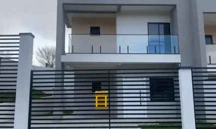 Sobrado excepcional acabamento de primeira localização privilegiada