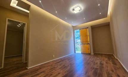 Apartamento para Venda em Teresópolis, Várzea, 2 dormitórios, 2 banheiros, 1 vaga