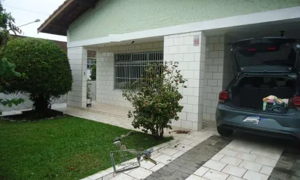 Casa padrão para venda em jardim real praia grande-sp