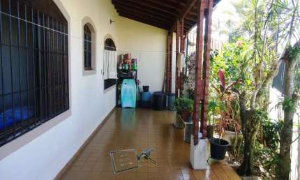 Casa para Venda em Jardim Imperador Praia Grande-SP 3 dormitórios
