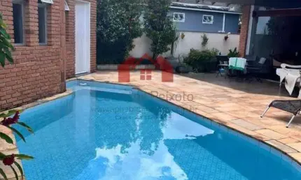Casa em Condomínio para Venda em Santana de Parnaíba, Alphaville, 3 dormitórios, 3 suítes, 1 banheiro, 4 vagas