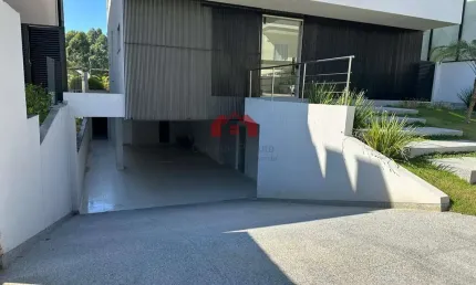 Casa em Condomínio para Venda em Barueri, Centro Comercial Jubran, 4 dormitórios, 4 suítes, 7 banheiros, 8 vagas
