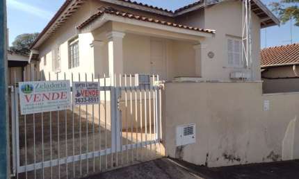 Casa de 2 Dormitórios à Venda por R$ 450.000,00 ou Locação por R$ 2.070,00 – São Lázaro - São João