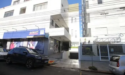 Ponto Comercial 120m² - Localização Central em São João