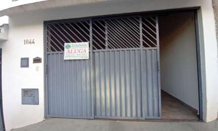Casa com 2 dormitórios para alugar, 90 m² por R$ 1.450,00/mês - Jardim Dona Tereza - São João da Bo
