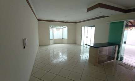 Casa com 2 dormitórios para alugar, 150 m² - Recanto do Lago - São João da Boa Vista/SP