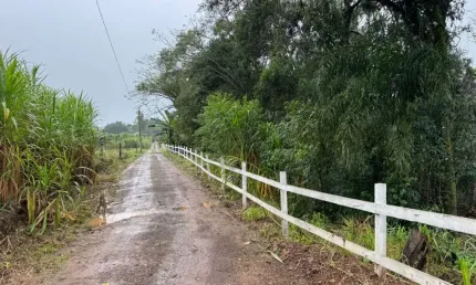 Sítio à Venda em Condomínio - Estância Velha RS divisa com Portão Rs