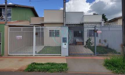Casa com 3 quartos à venda no Califórnia, Londrina 