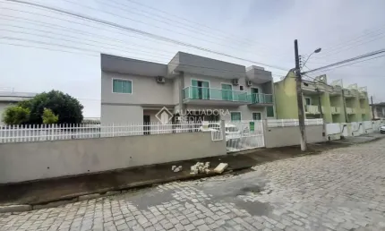 Casa com 3 quartos à venda na rua josé da costa flores, 311, centro, balneário piçarras, 100 m2 por r$ 1.500.000